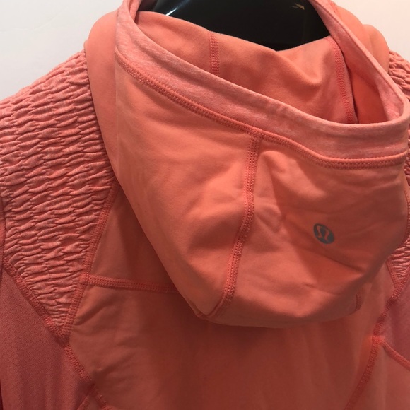 Lululemon pullover with ponytail hole, size 6 - Picture 6 of 8